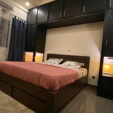 The One Apartment Yaounde Exterior photo