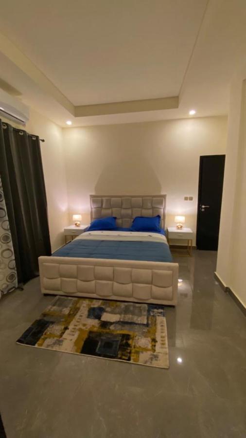 The One Apartment Yaounde Exterior photo