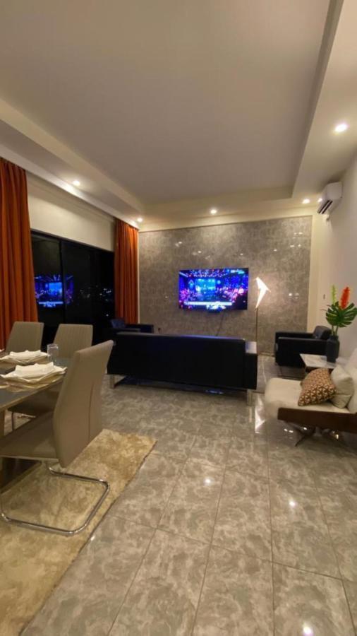 The One Apartment Yaounde Exterior photo